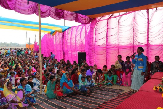 Picture from Jan. 2016 site visit to Losinga, Bihar. Pictured: Phulki Hansda speaks about how she learned to operate and repair a power tiller at LWR/ASAâs Women Farmers Convention. On the arid plains of Losinga in Indiaâs northeastern state of Bihar, over 500 women from surrounding villages came on foot and motorbike to participate in the Women Farmerâs Convention, hosted by Lutheran World Relief and its local partner Action for Social Advancement (ASA) on January 7, 2016. During the convention, women and men performed songs and plays about gender equality, farmersâ rights, and the importance of working together. Several women also demonstrated to the crowds some aspects of the LWR training they received on improved farming practices and technologies. Nearly all of the women participants belonged to their villageâs Self Help Group (SHG).