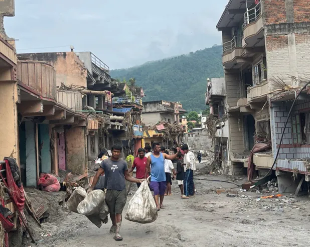 A Faithful Neighbor <br>is there when <br>disaster strikes.